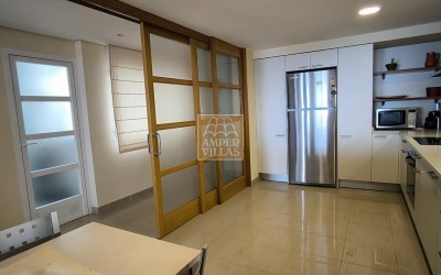 Nice and spacious apartment in the port of Altea with beautiful views.